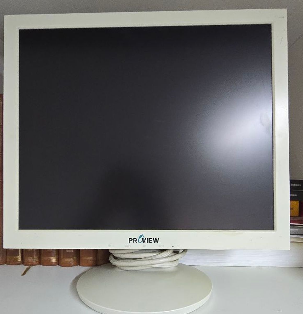 Monitor Proview Lp717 em Excelente Estado de Funcionamento. | Item Info ...