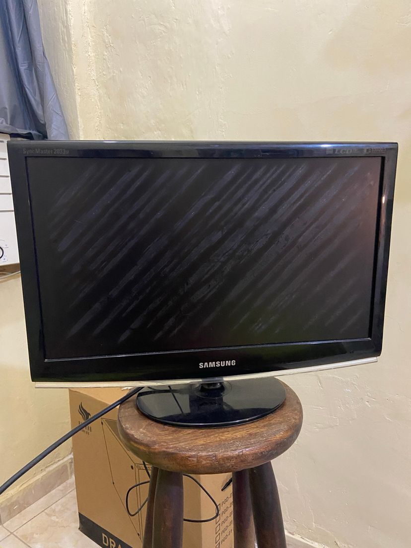Monitor Tv Samsung 22 Polegadas | Item Info & Eletro Samsung Usado ...