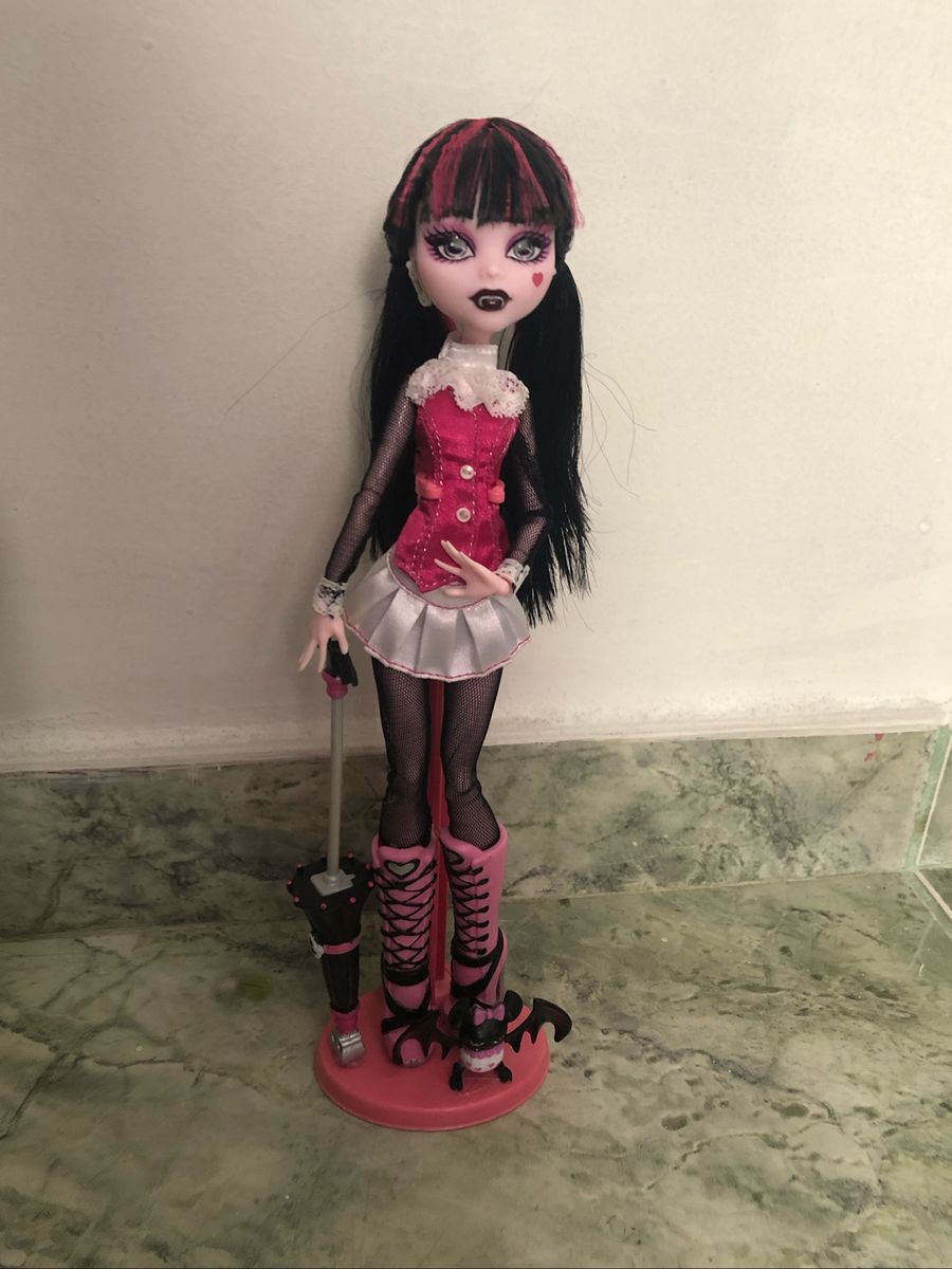 Monster High mini Draculaura antiga - Escorrega o Preço