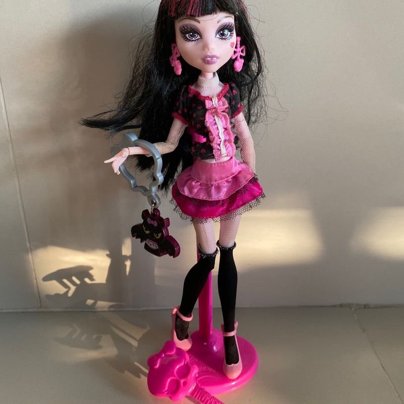 Boneca colecionável Monster High Draculaura 'Passeio no Shopping