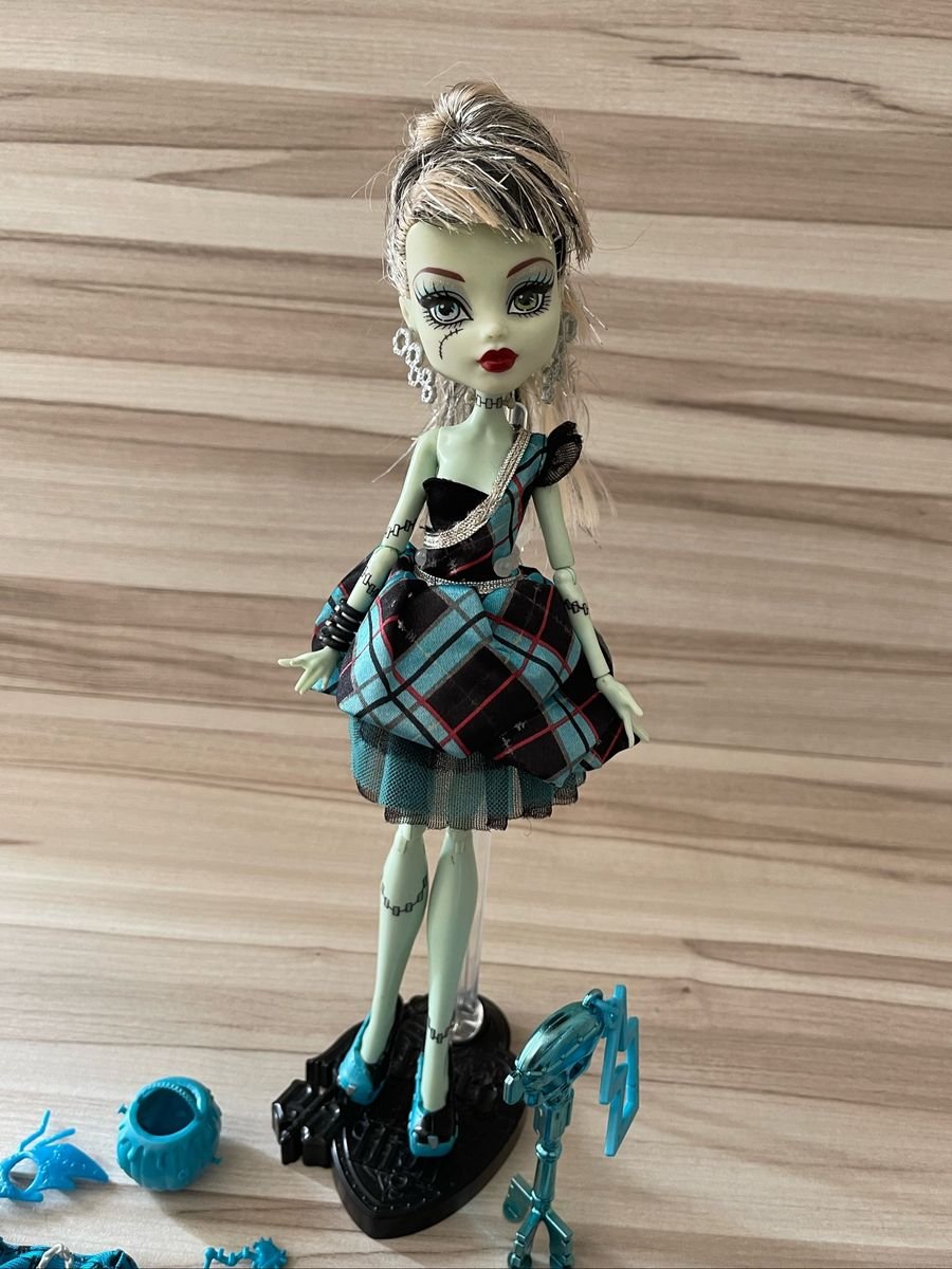 Boneca Monster High Frankie Stein Sweet 1600 Mattel