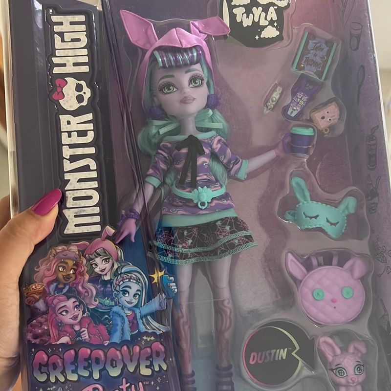 Monster High Boneca Creepover Twyla : : Brinquedos e