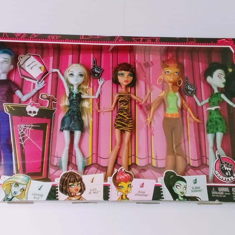 Secretary Barbie Dolls Barbie Secretaria Monster High We Are