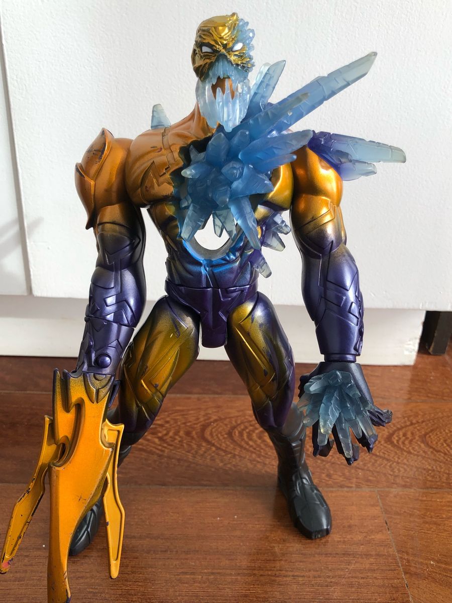 Bonecos max steel monstro, extra