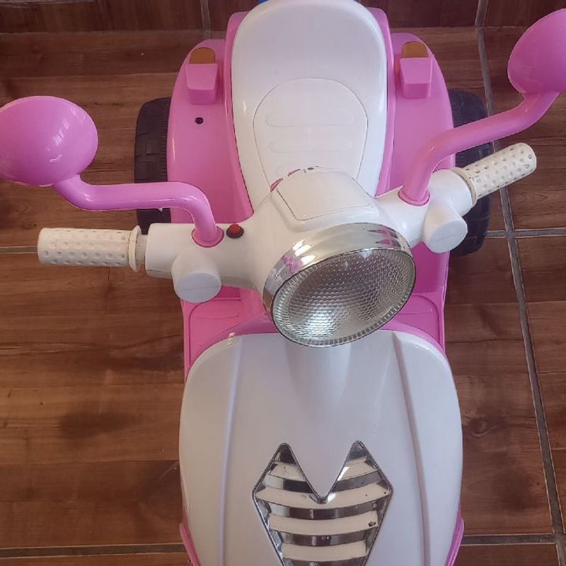 Motinha Moto Infantil Elétrica Brinquedo Motoquinha Branca