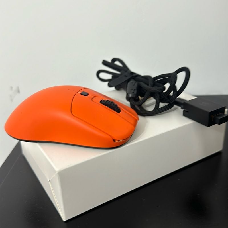 Mouse Vaxee Xe Wireless Orange | Mouse p/ Computador Vaxee Usado 101313019  | enjoei