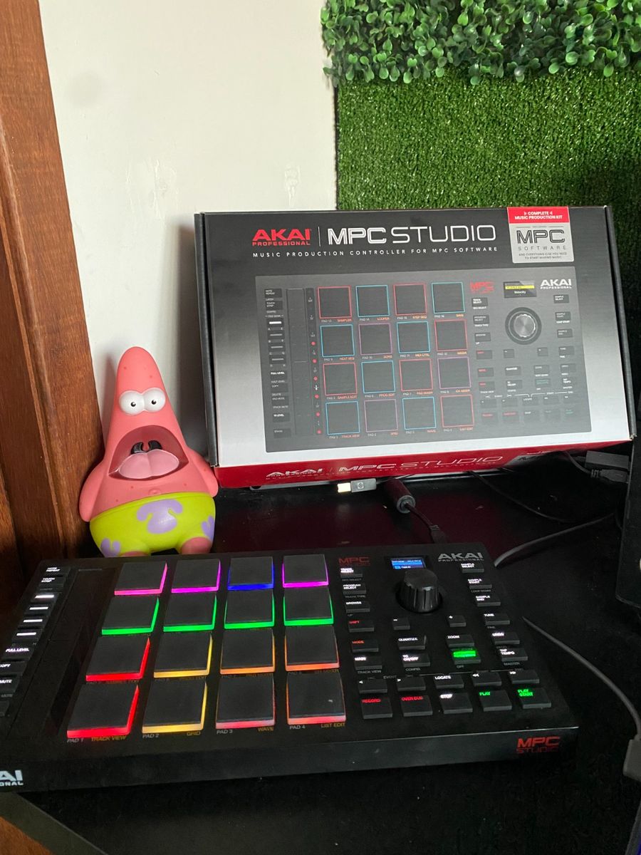 AKAI MPC STUDIO 2 美品 Mpc Studio 2 | Akai Usado 104544003 | enjoei