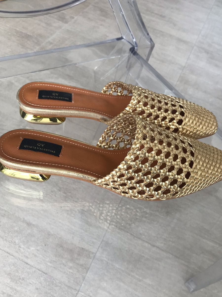 sapato mule dourado