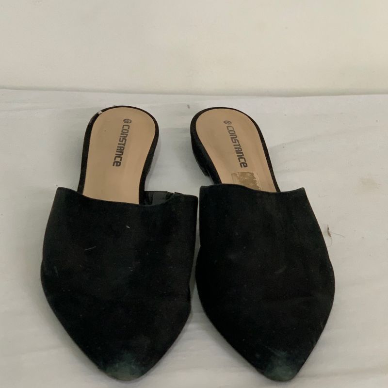 Mule hot sale preto constance