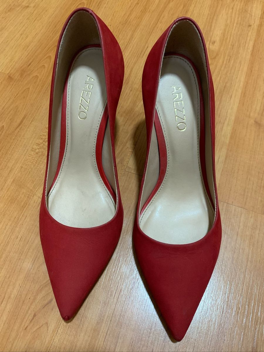 scarpin arezzo vermelho