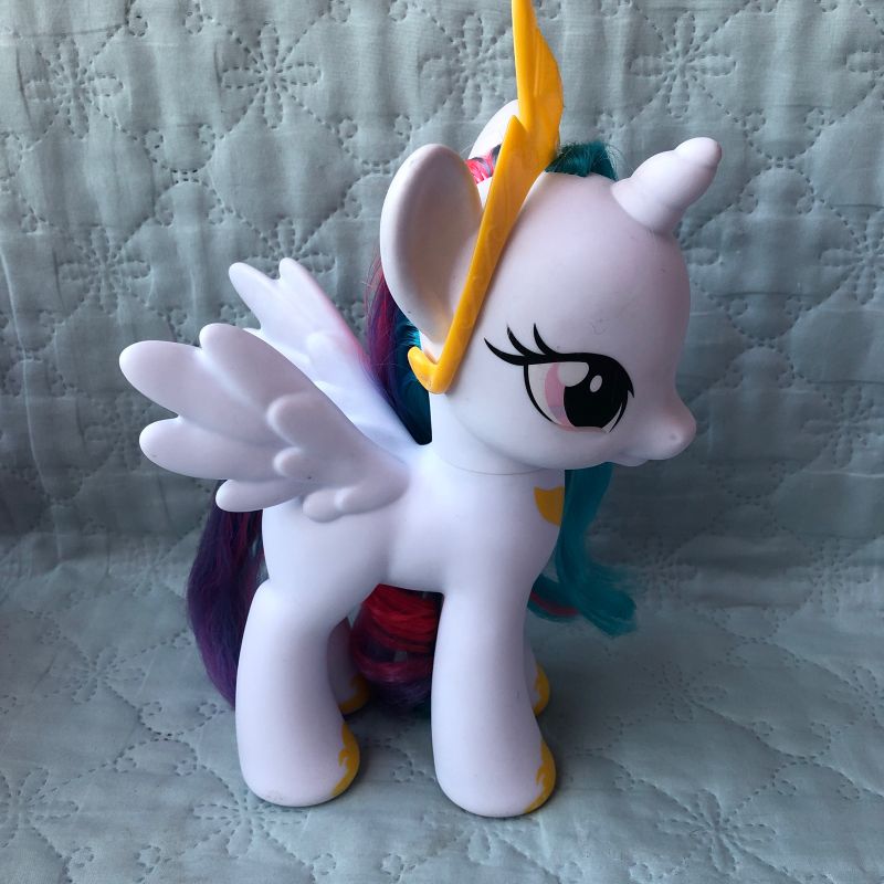 Celestia 20 cm My Little Pony - Hasbro C2169 - Noy Brinquedos