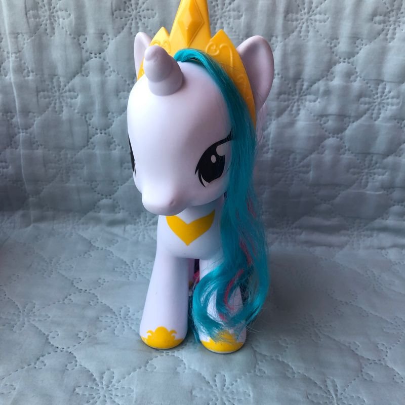 Celestia 20 cm My Little Pony - Hasbro C2169 - Noy Brinquedos