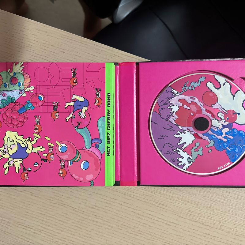 NCT127 直筆サイン入りCD 『CHERRY BOMB』 NCT127 直筆サイン入りCD