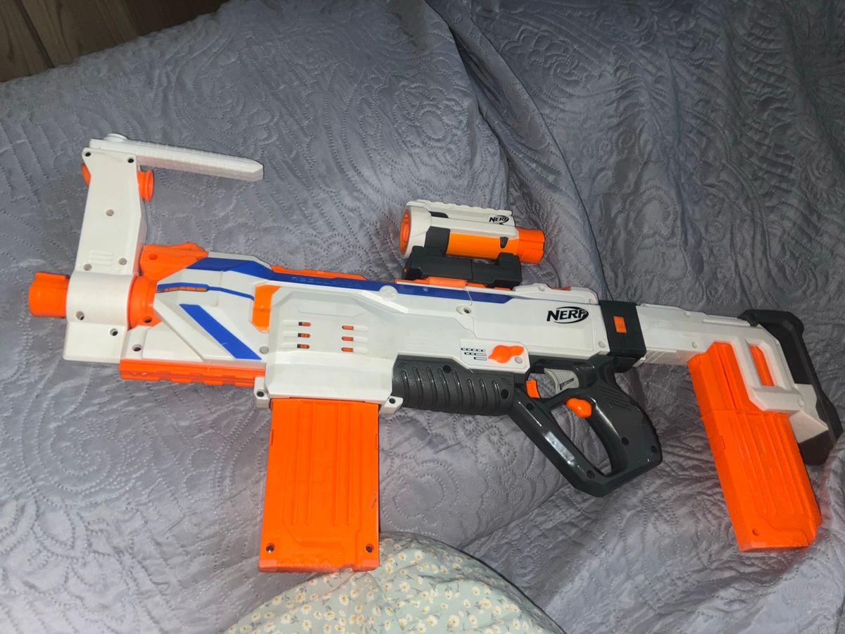 NERF MODULUS＋NERF MODULUS REGULATOR＋弾31本 Confira Lançador de Dardos Nerf - N-Strike Modulus