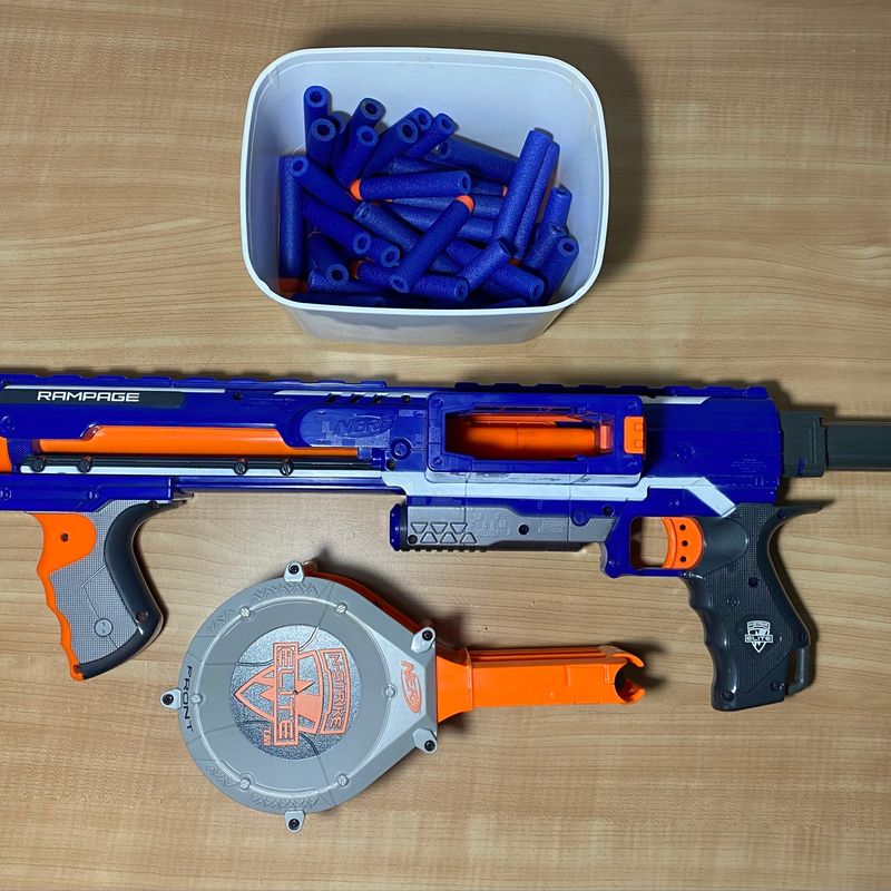 Nerf elite hot sale automatica