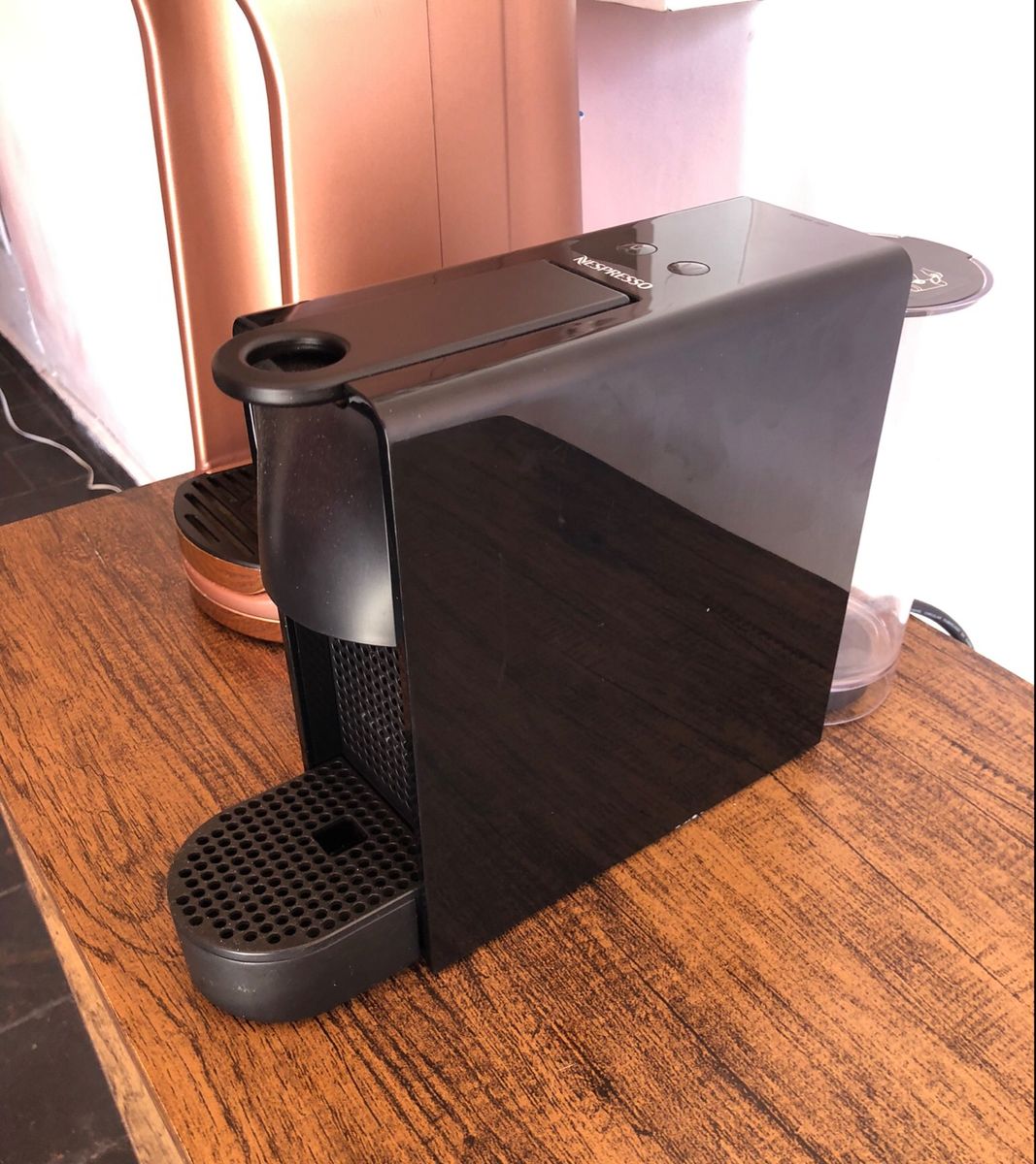 Nespresso Essenza Mini, Mauina de Café Compacta e Clean