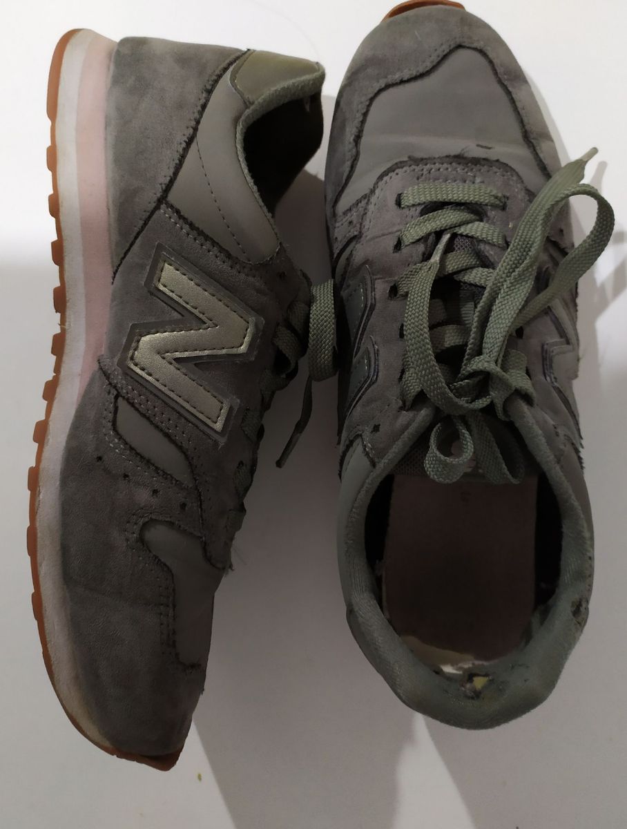 tenis new balance verde musgo