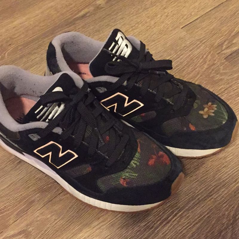 New Balance 530 Floral Tênis Feminino New Balance Usado 20267676