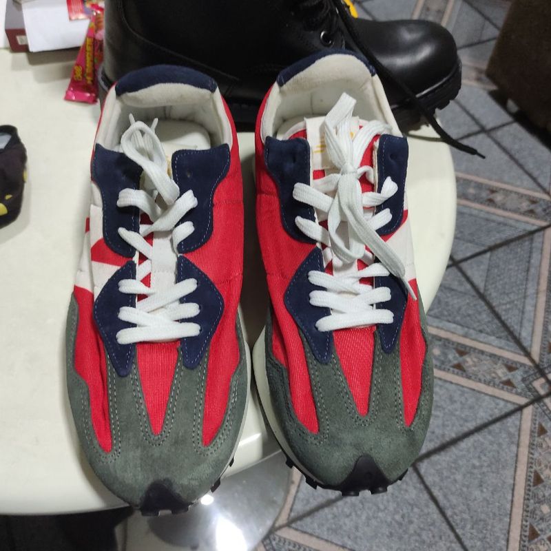 New balance cinza com vermelho sales