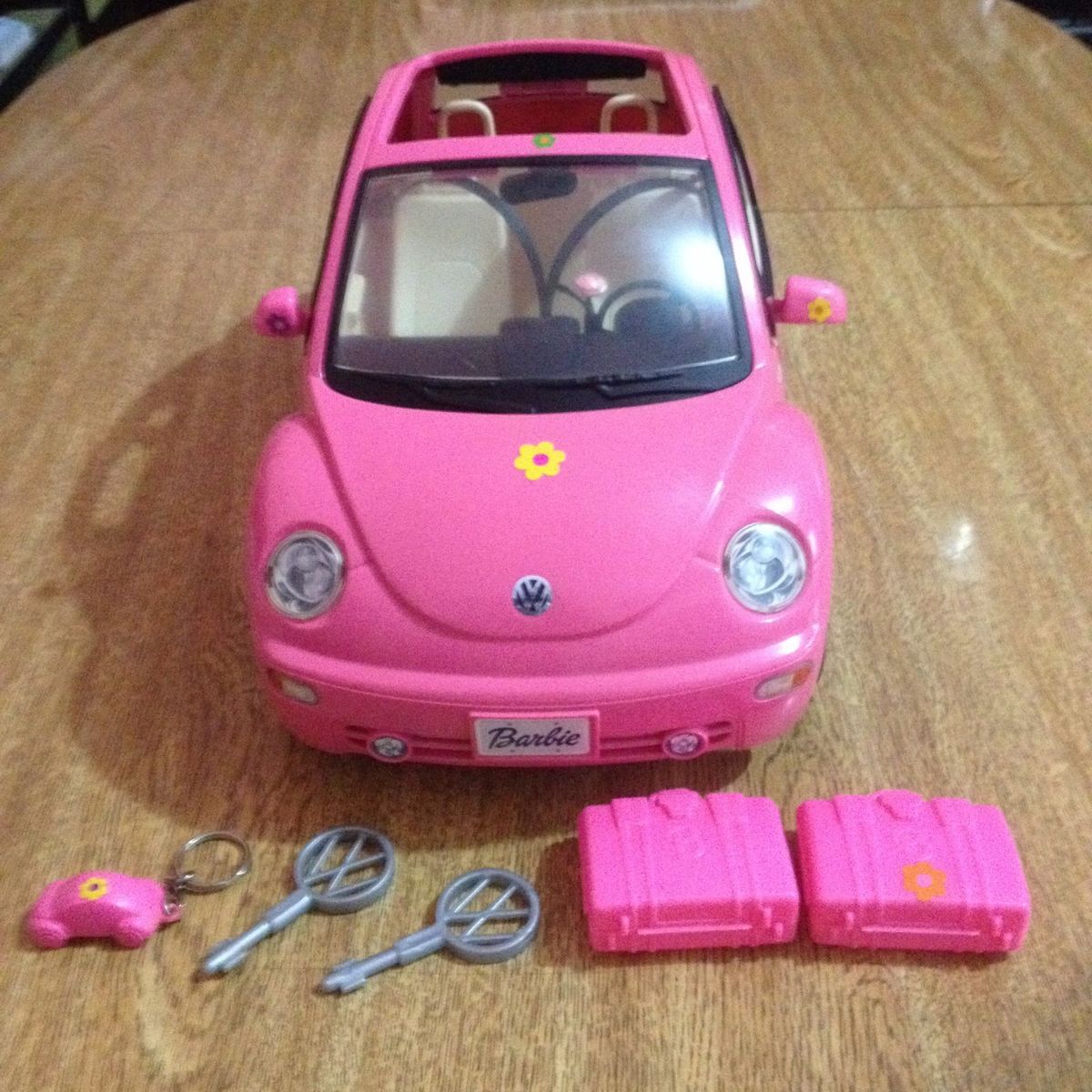 Barbie volkswagen best sale new beetle