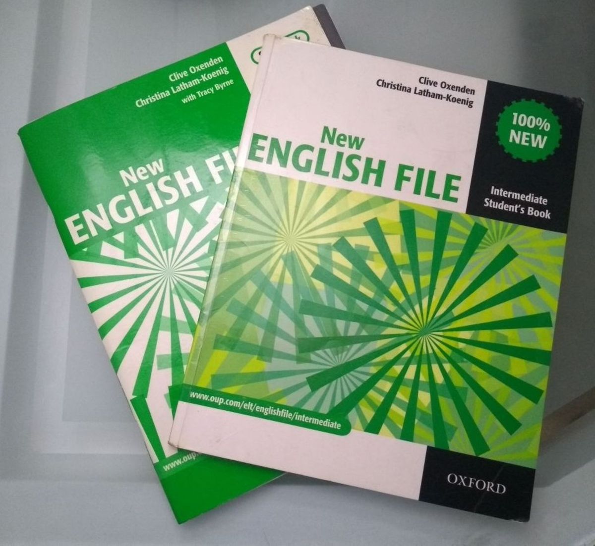 New English File Intermediate Student's Book | Livro Oxford Usado ...