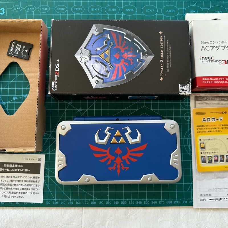 New Nintendo 2ds Ll Hylian Shield Edition - Desbloqueado- Completo