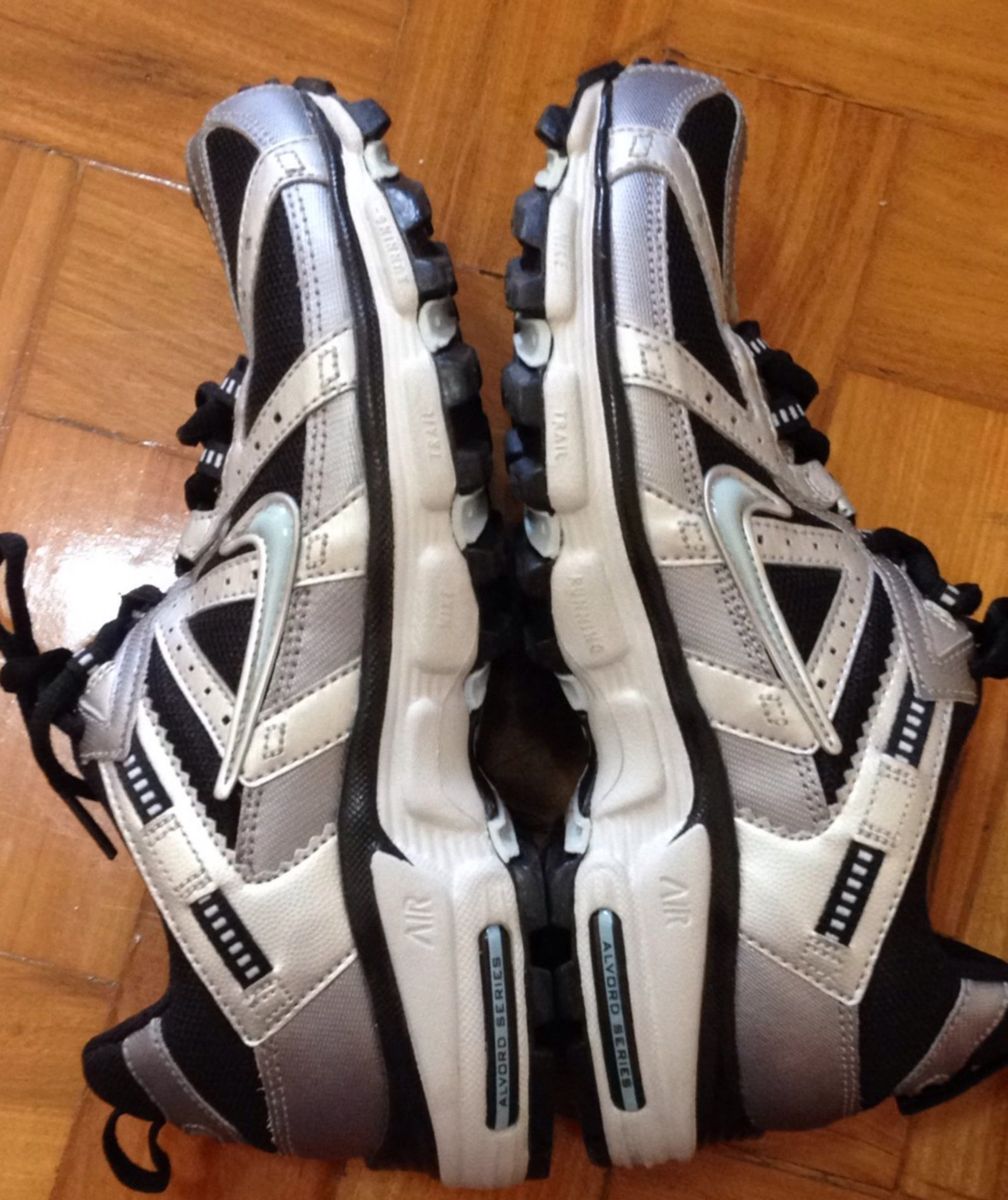 nike air brs 1000 blue