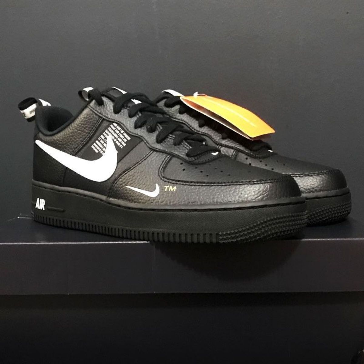 nike air force 1 07 lv8 utility preto