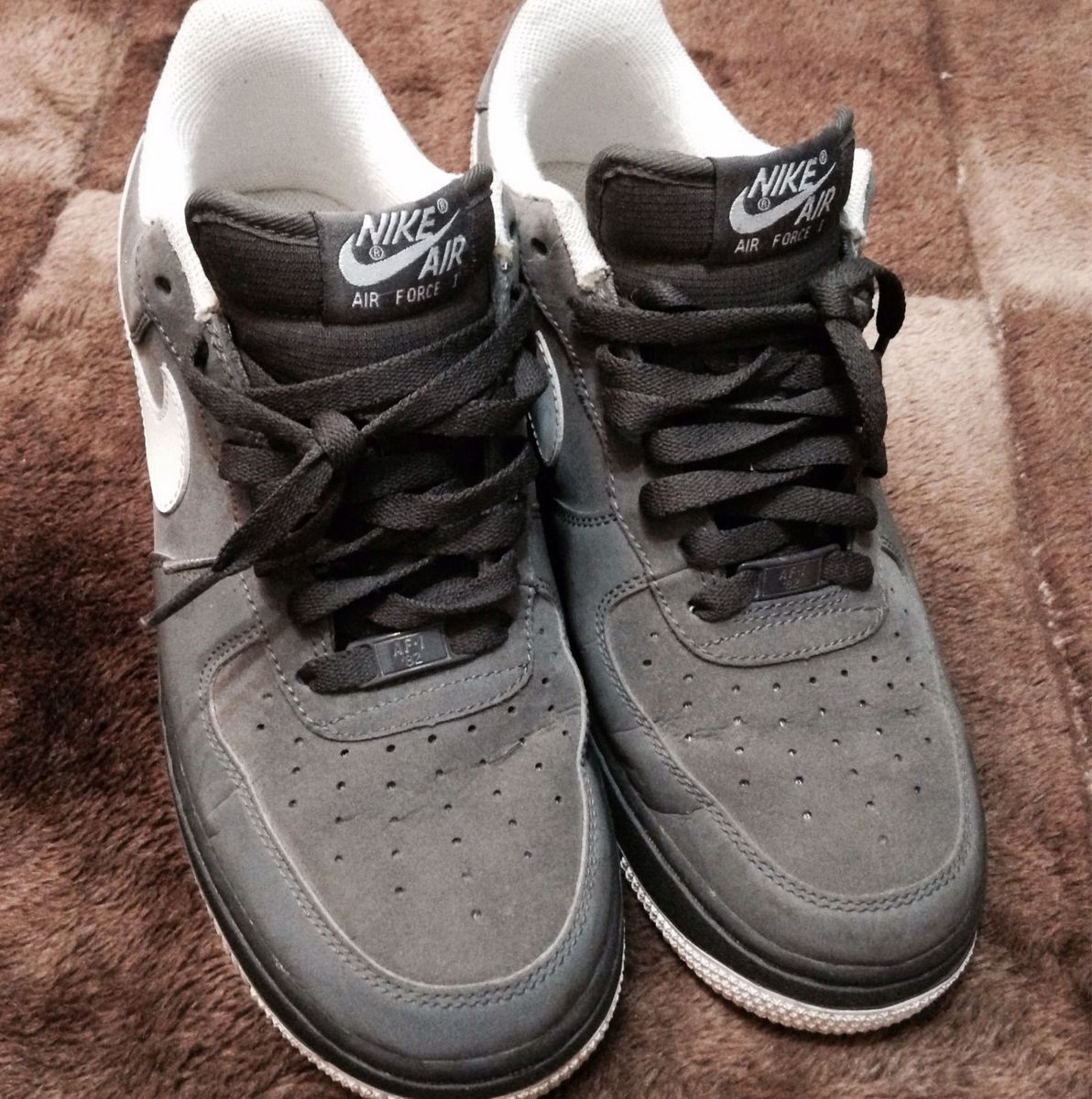 tenis nike air force cinza