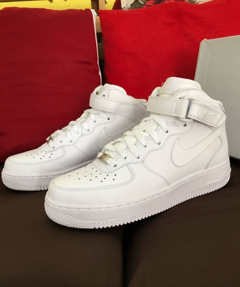 nike air force 1 mid top white