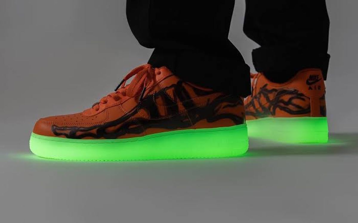 Air force 1 skeleton glow in the hot sale dark