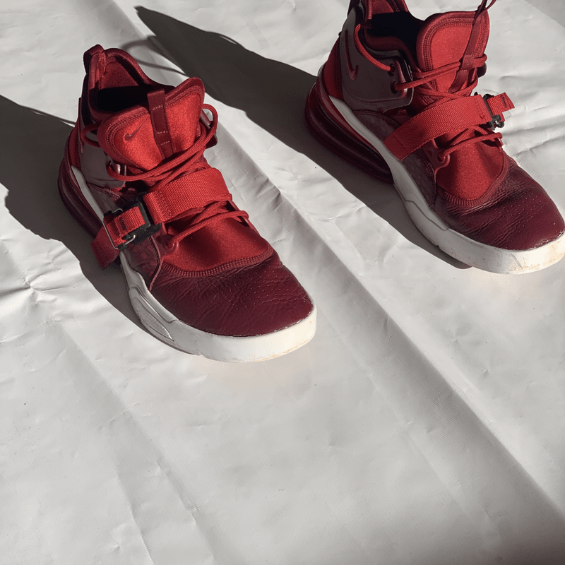 Nike 270 high top hotsell red croc