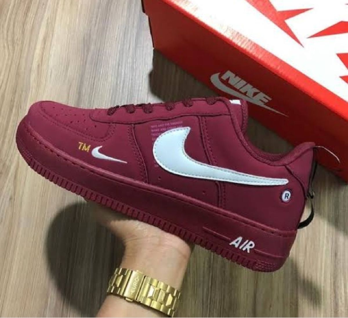 tenis nike air force bordo