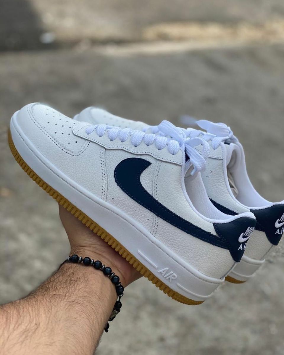 tenis nike branco com azul