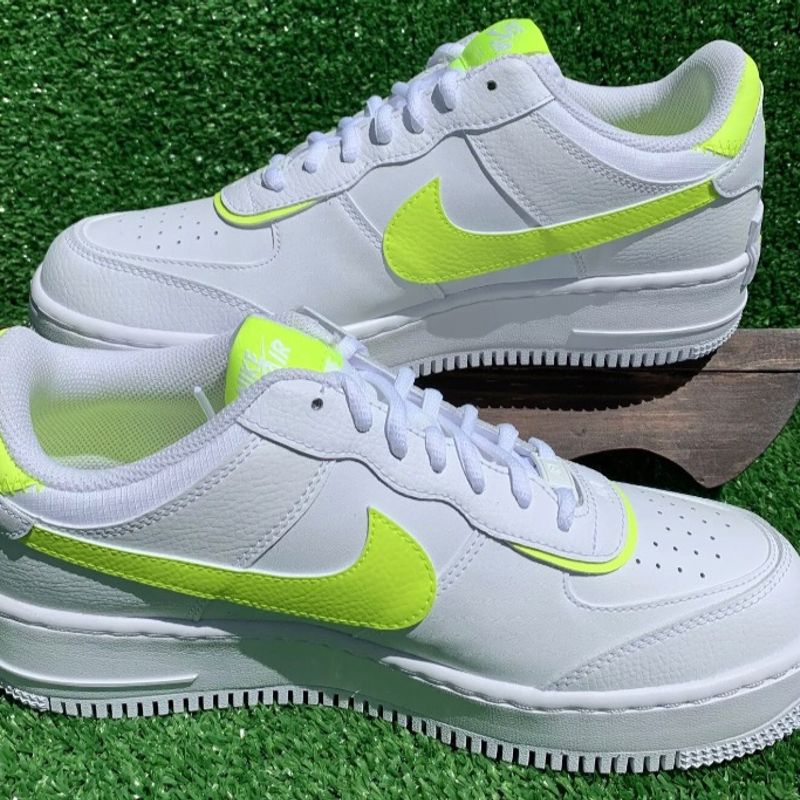 Nike air hot sale force verde fluorescente