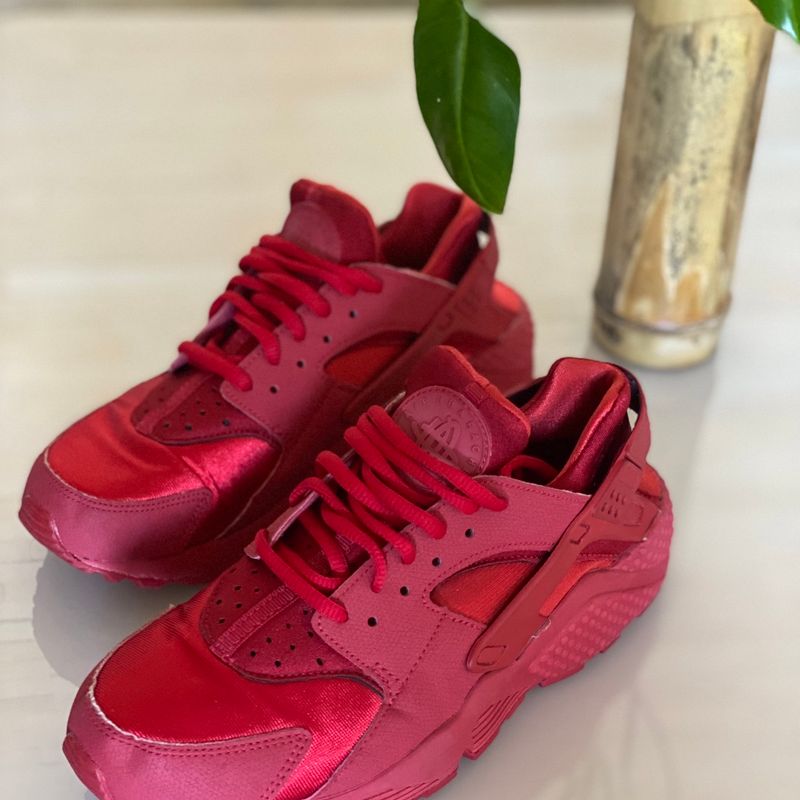 Huaraches sales nike red