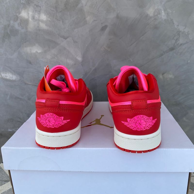 Nike sales pink blast