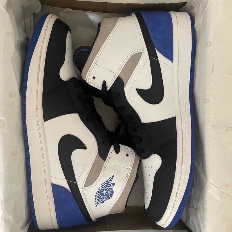 Air jordan best sale royal blue 1