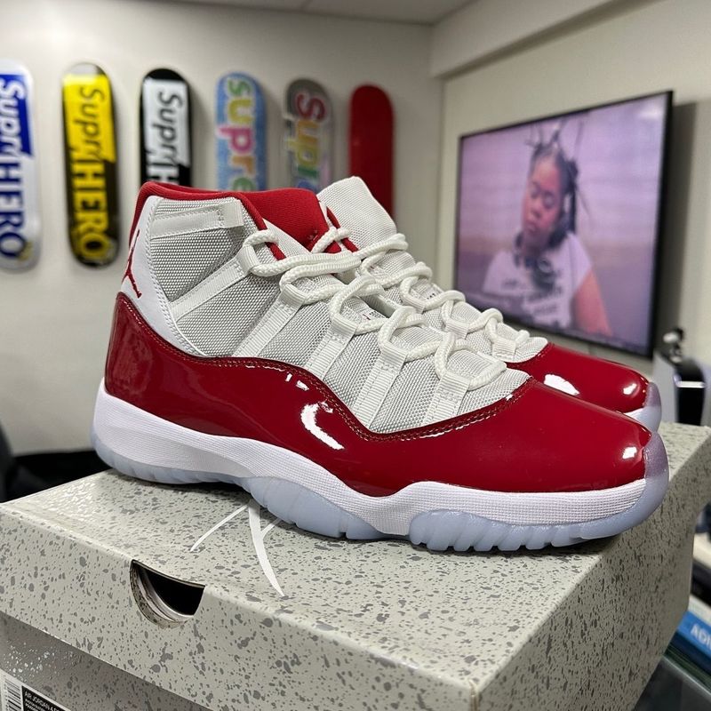 Nike Air Jordan 11 Cherry | Nike Nunca Usado 105095545 | enjoei
