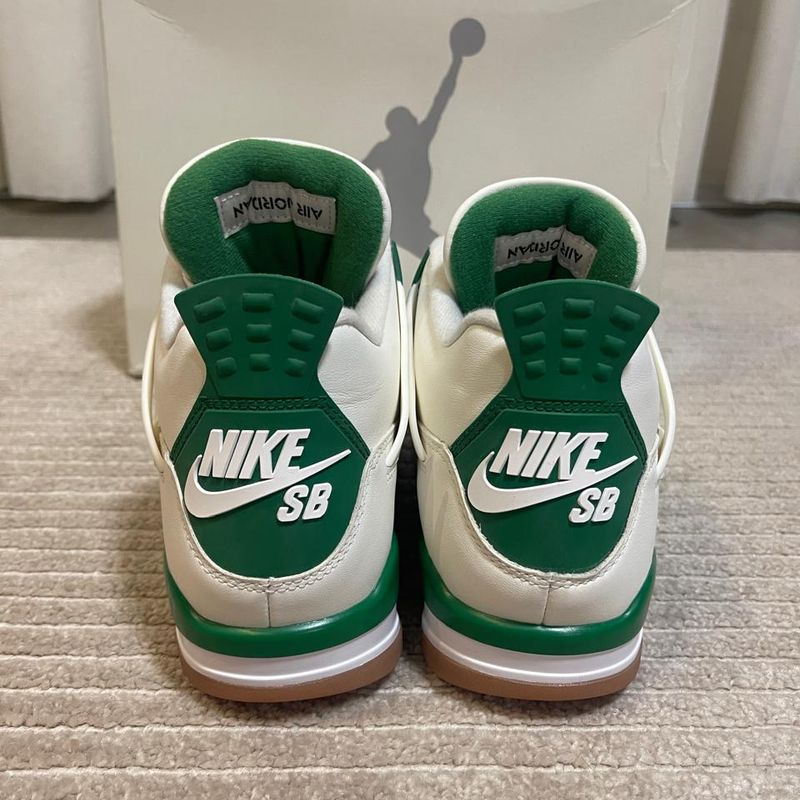 Air Jordan 4 RM Pine Green - Nike