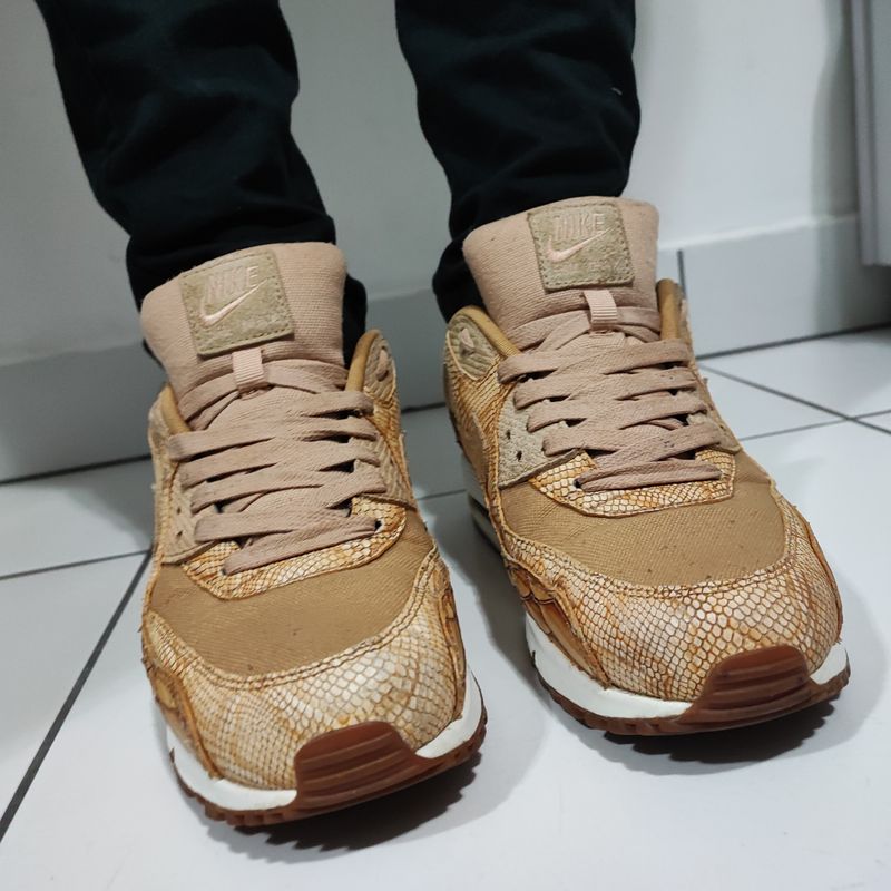 Nike air max 90 premium shop leather vachetta tan e amp; gold