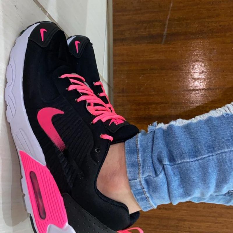 Nike cheap schwarz pink