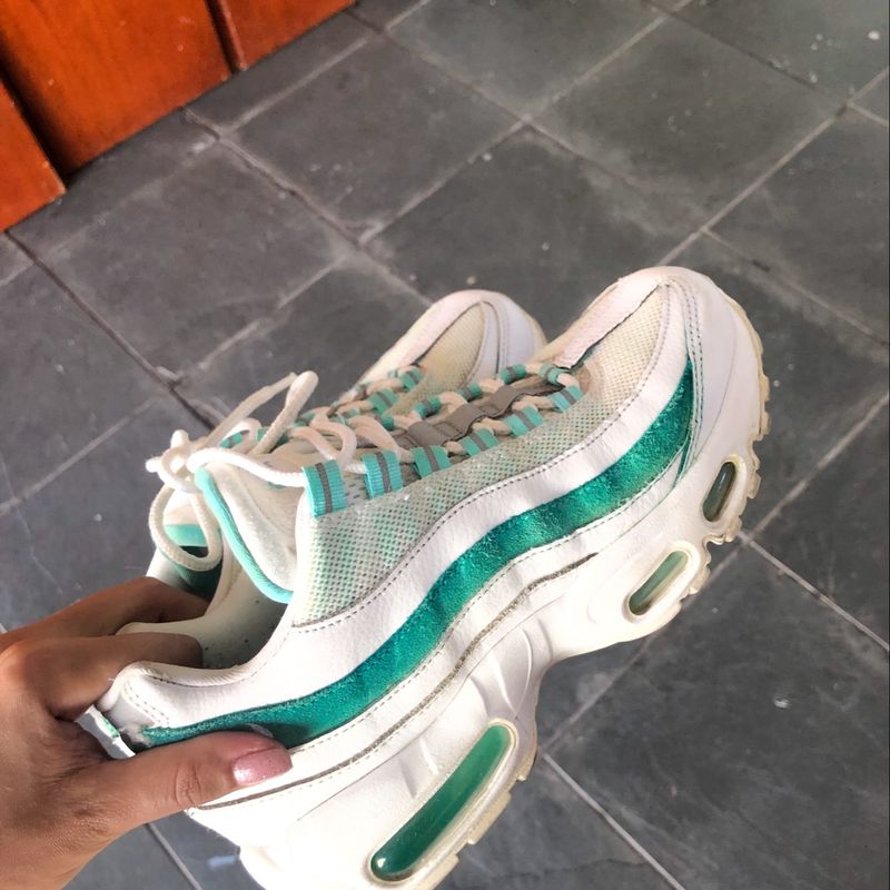 Tênis Feminino Branco Nike Air Max 95  Nike air max 95, Nike air max, Air  max 95 white