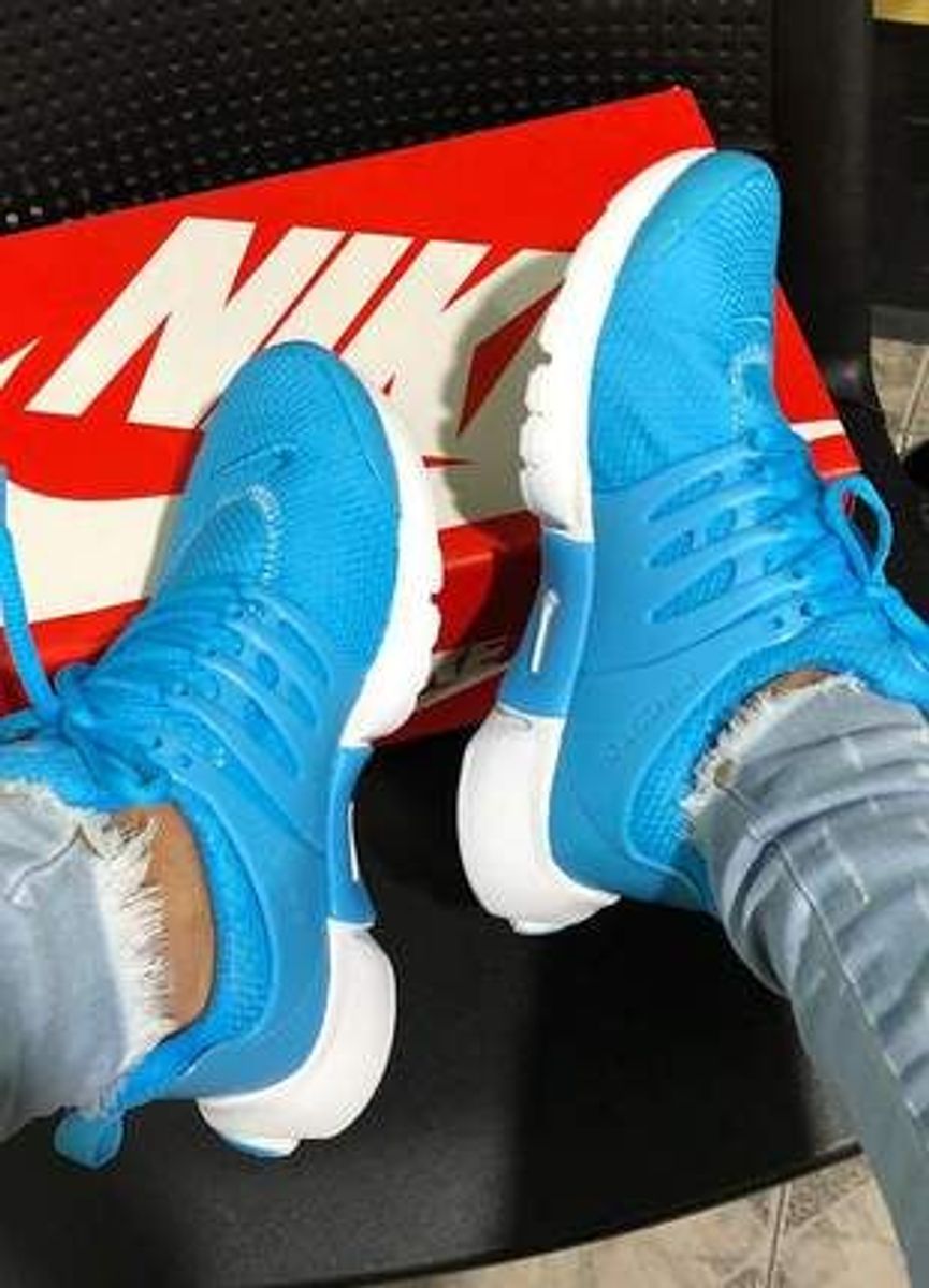 tenis nike air presto azul