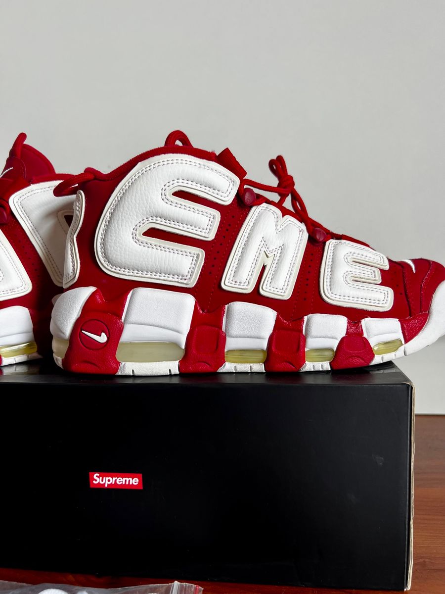 Nike supreme cheap more uptempo