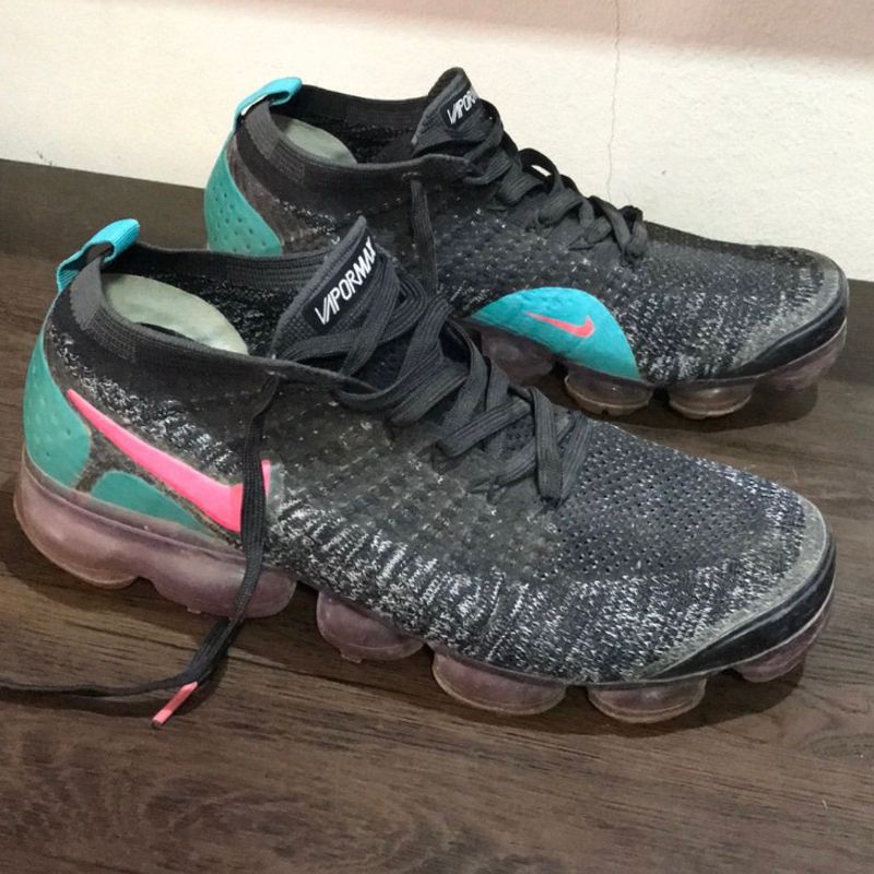 Vapormax flyknit 2 running hot sale shoes