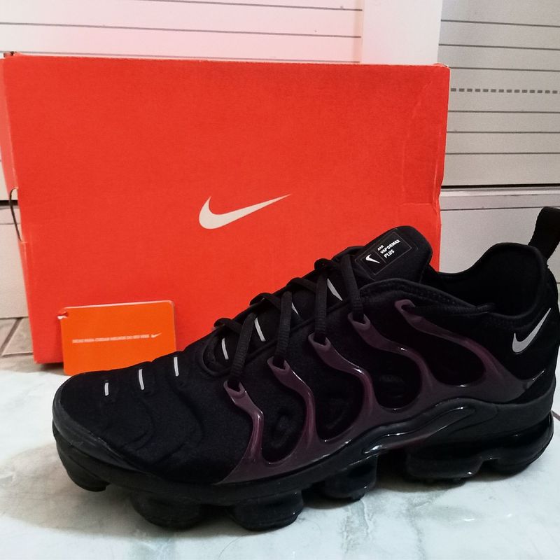 Original store black vapormax