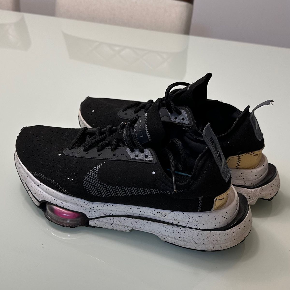 Nike best sale type black