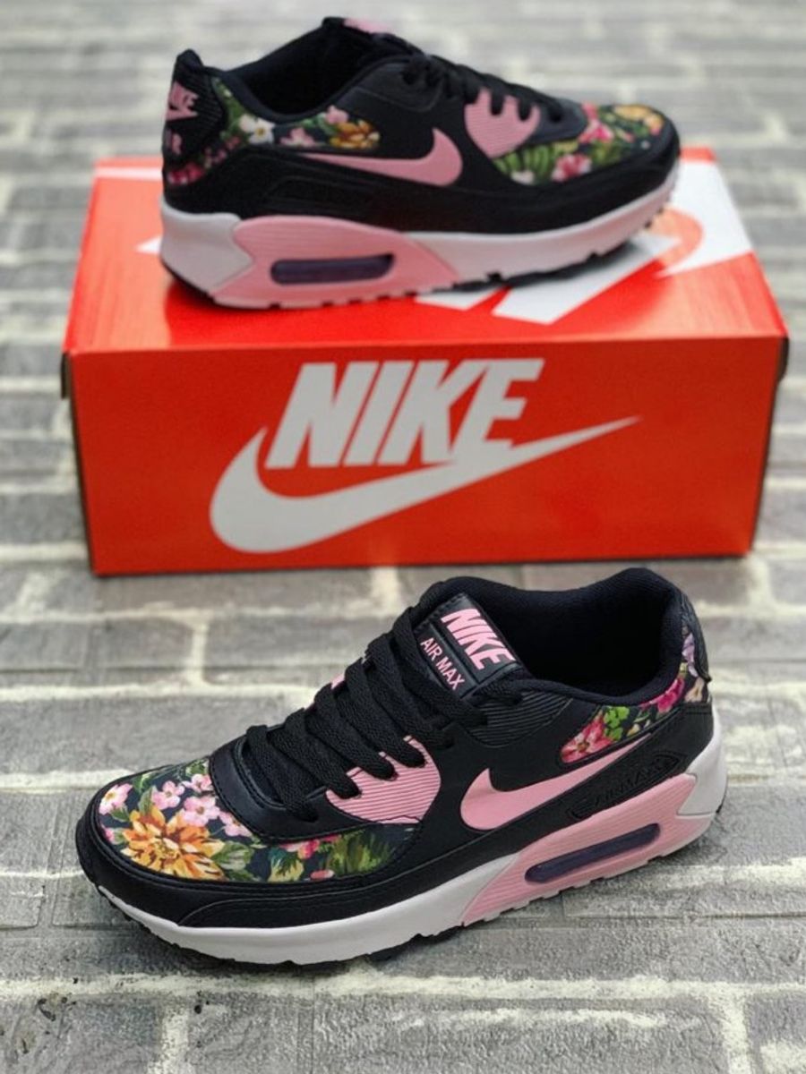 nike floral tenis