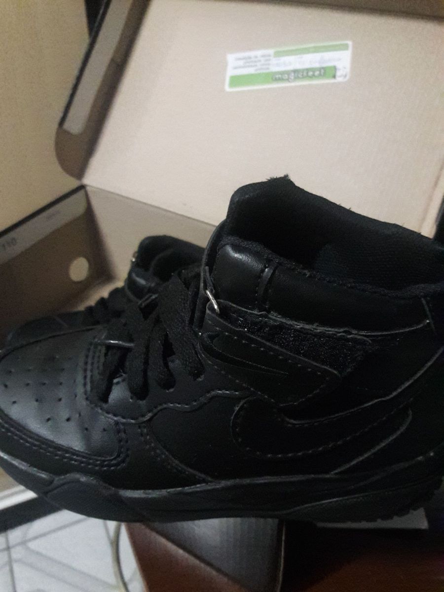 nike botinha preto